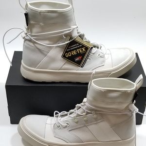 gore tex converse white